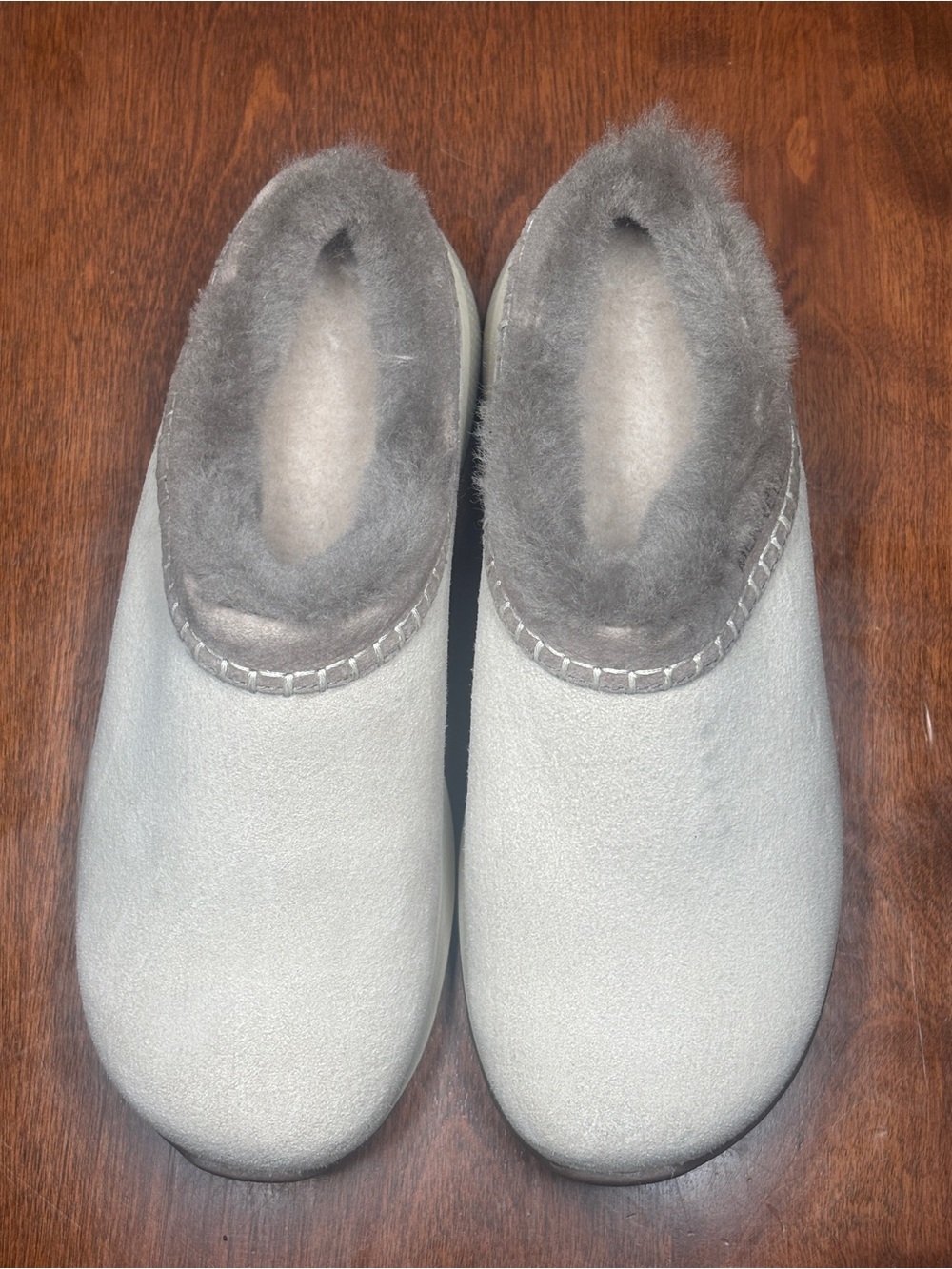 Merrell Women's Light Gray Slip-On Faux Suede Slippers